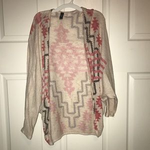 Windsor tribal print cardigan size small❤️