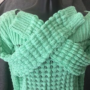 Apt 9 Sweater size L Lt Green Apt 9 Sweater size L Lt Green