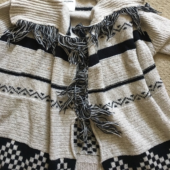 Abercrombie Kids Sweater Size 15/16 - Picture 3 of 4
