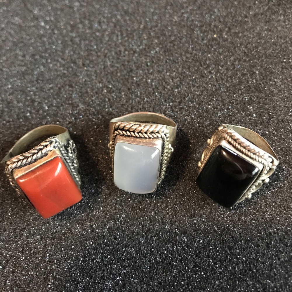 Lot of three silver rings