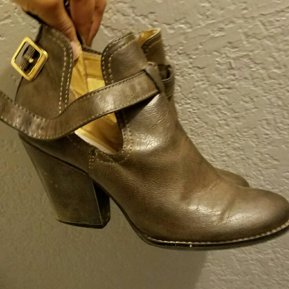 MIA BOOTIES