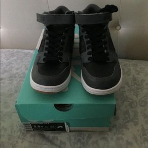 Nike Sb Mogan mid 2 jr b 5.5Y