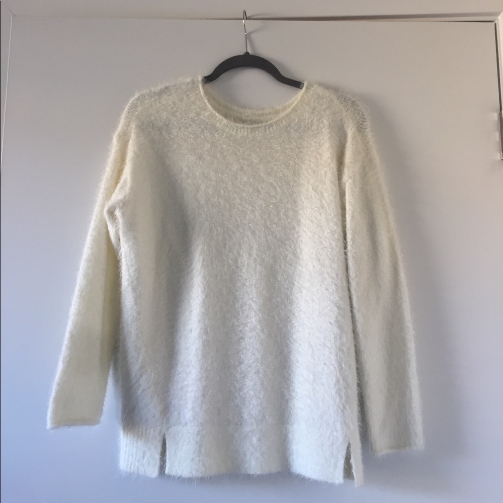 Warm fuzzy Lou & Grey sweater