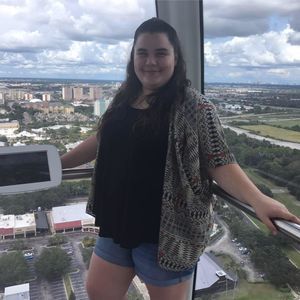 Meet your Posher, Yvette