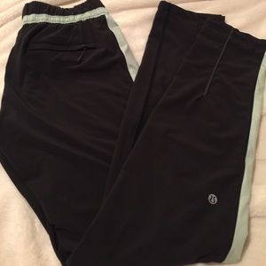 Lululemon mint and black run bandit track pants