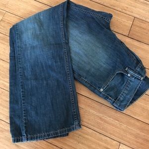 Levi's 514 jeans