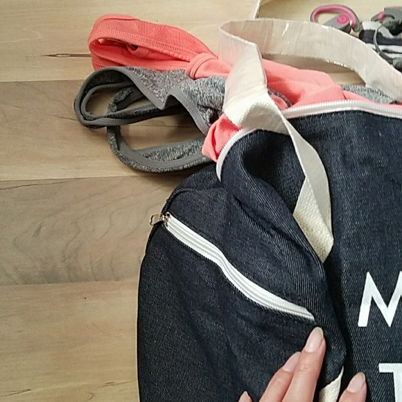 Barre Gym Bag - Picture 2 of 4