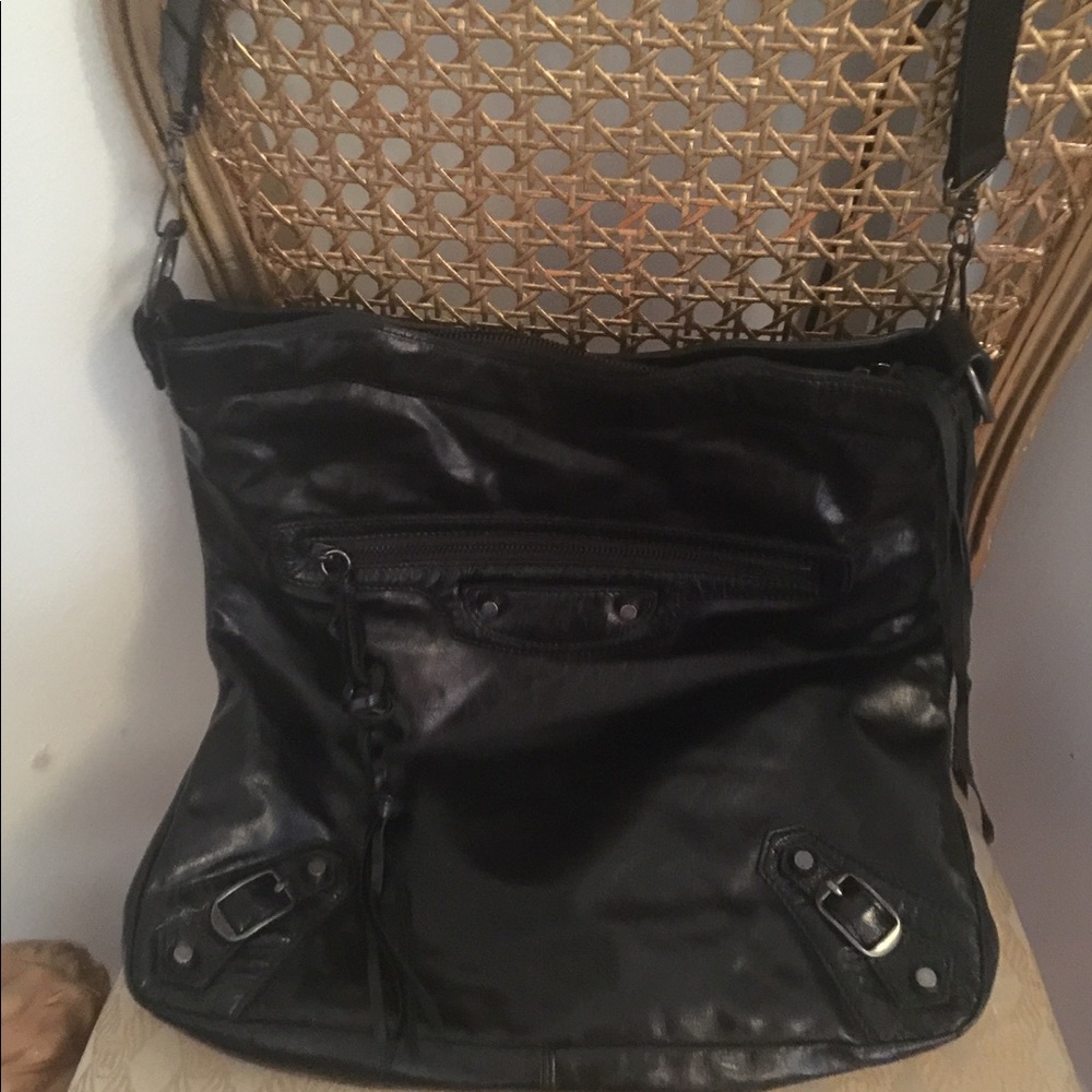 Balenganzia Shoulder Handbag
