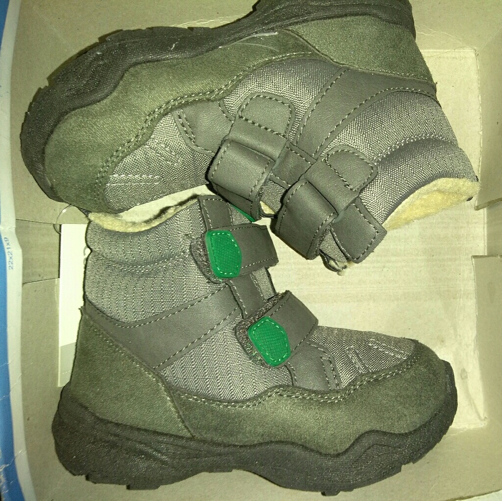 Snow Boots