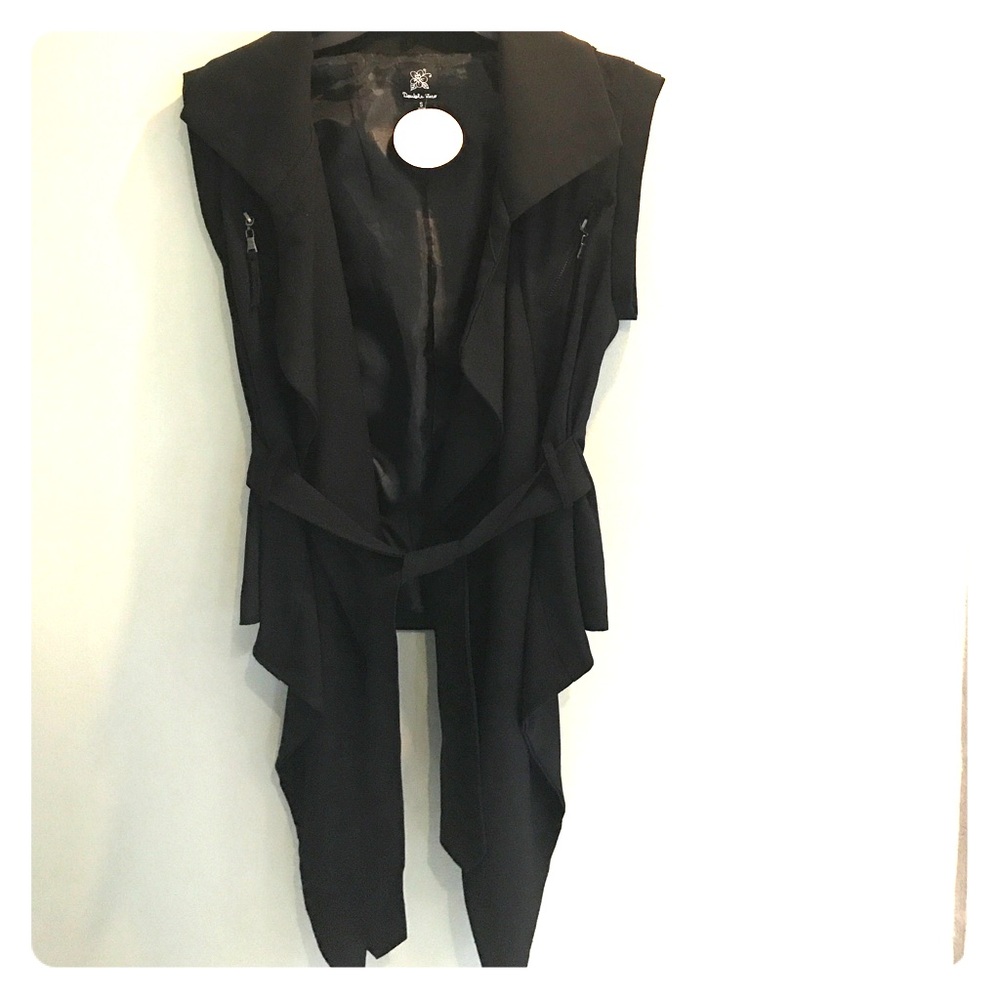 New with tags black vest with detail