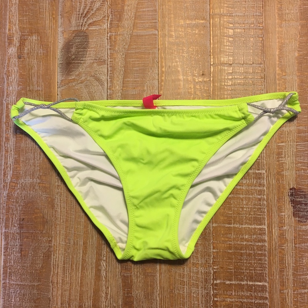 NWOT Victoria's Secret bottoms-like green