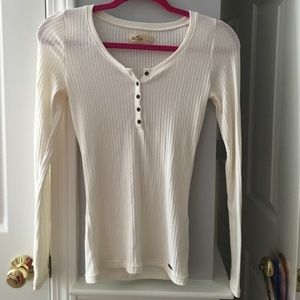 Holister long sleeve rubbed top