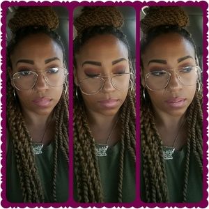 Meet your Posher, Renee