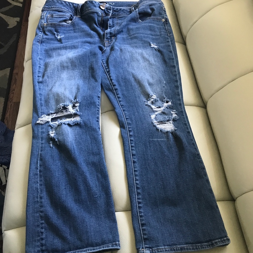 Super soft AE capris