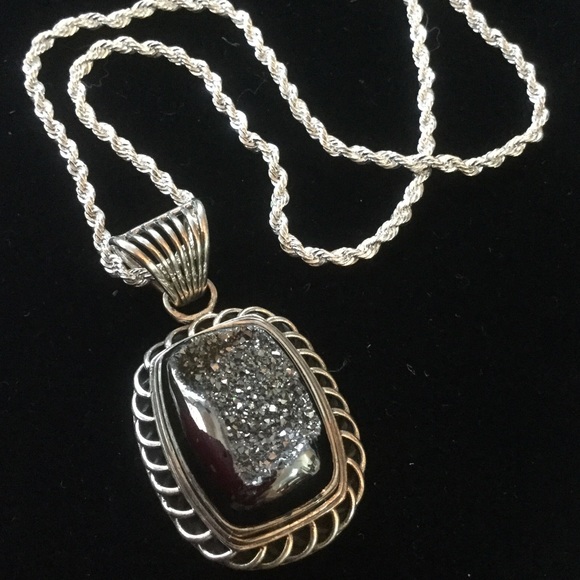Stunning Gunmetal Drusy Necklace ! - Picture 1 of 7