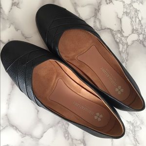 Naturalizer Women's Jaye Flat