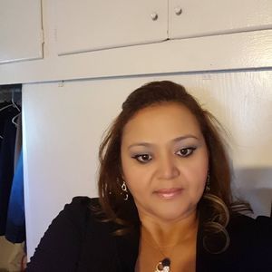 Meet your Posher, Iris