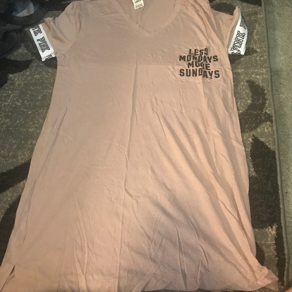 VS PINK Tee