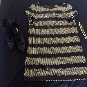 Ali Ro black and gold sequin mesh dress. Size 8.