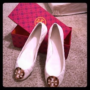 Never worn Tory Burch flats