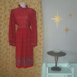 Beautiful vintage 70's blouse and skirt set! Beautiful vintage 70's blouse and skirt set!