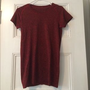 Size 8 lululemon swiftly short sleeve tech