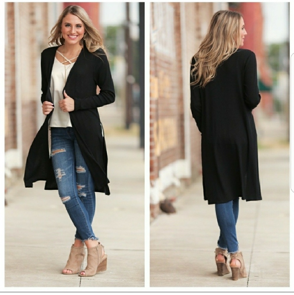 Black Ribbed long sleeved Cardigan / Duster :)
