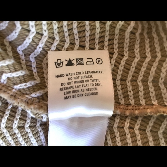 (A) Anthropologie short sleeve shrug, size sm/med - Picture 6 of 6