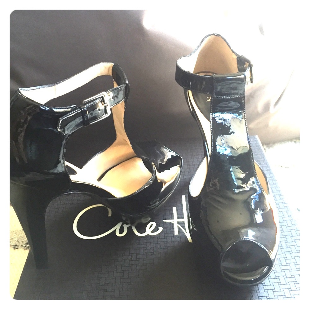 Cole Haan-Alegra Air.Sandal Black Patent