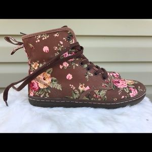 One worn Dr. Martens floral shoes