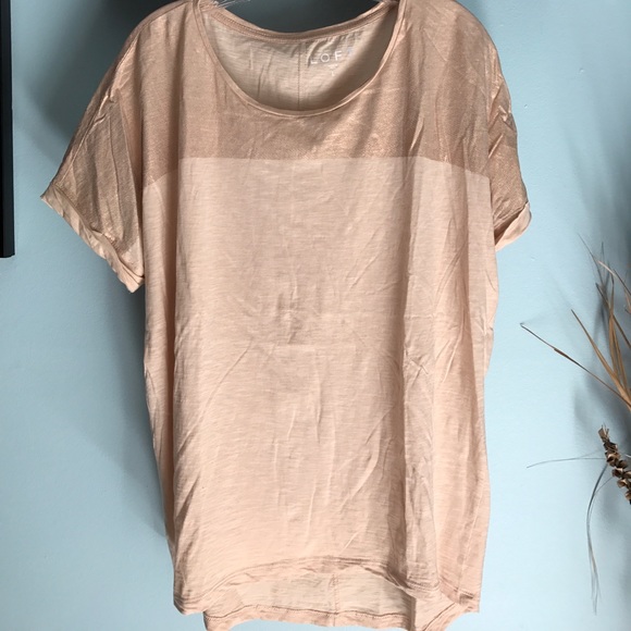 Tops - EUC gorgeous Loft tee