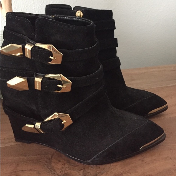 vince camuto wedge boots