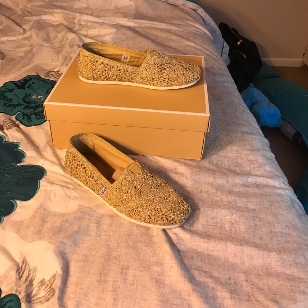 BNWT , Tom Shoes