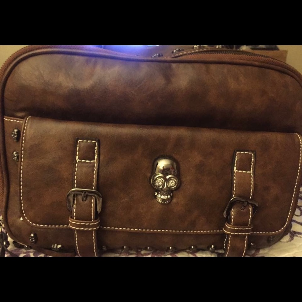 ISO Skull purse Medium/Large in size.