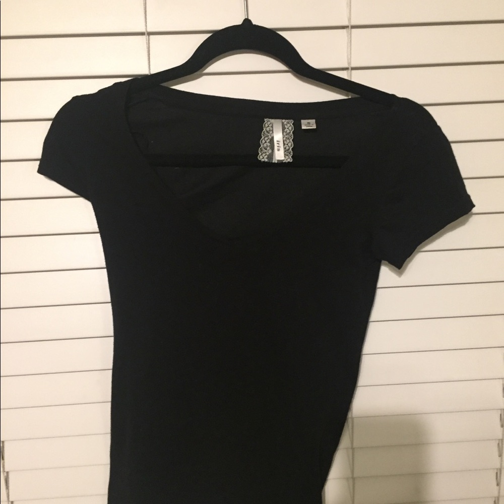 Perfect black tee shirt
