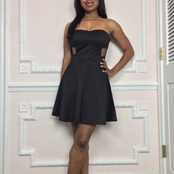 Cute sexy Strapless A line dress with side cut out - Picture 5 of 6