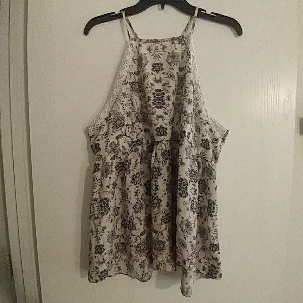 Sleeveless women's top