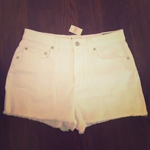 High waisted cut off shorts