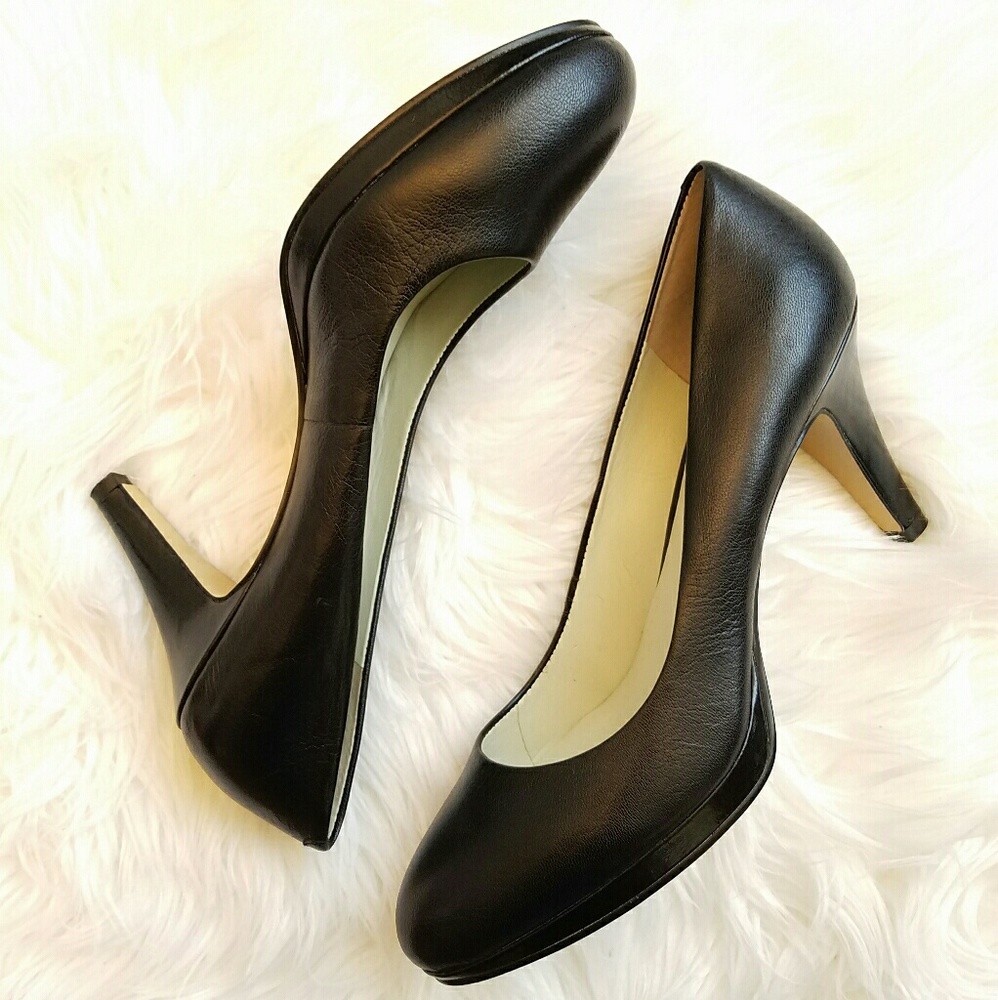 Nine West Selene Black Leather Pump