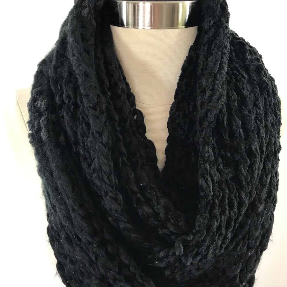 Apt 9 Loop Infinity Womens Scarf Black Soft Knit - Picture 3 of 5