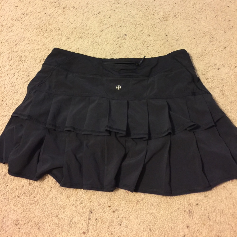 Lululemon black pace setter skirt