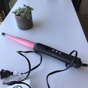 Barely used Remington curling wand