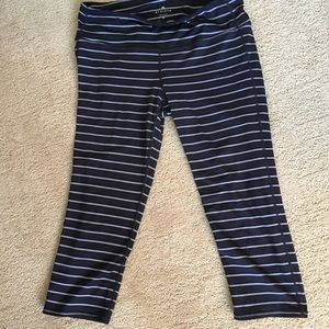 Athleta Chaturanga Capri size M
