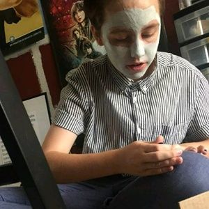 Meet your Posher, Elliot