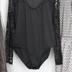 Boohoo Plus  Sophie Lace Sleeve Bodysuit