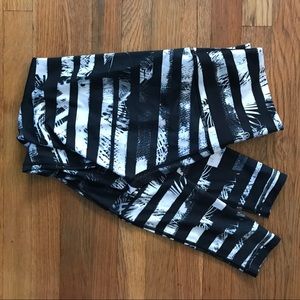 Lululemon High Rise Wunder Under Stripe Sz 8