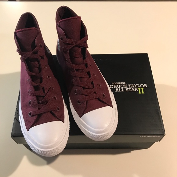 Converse Chucks Taylor II - Picture 1 of 4