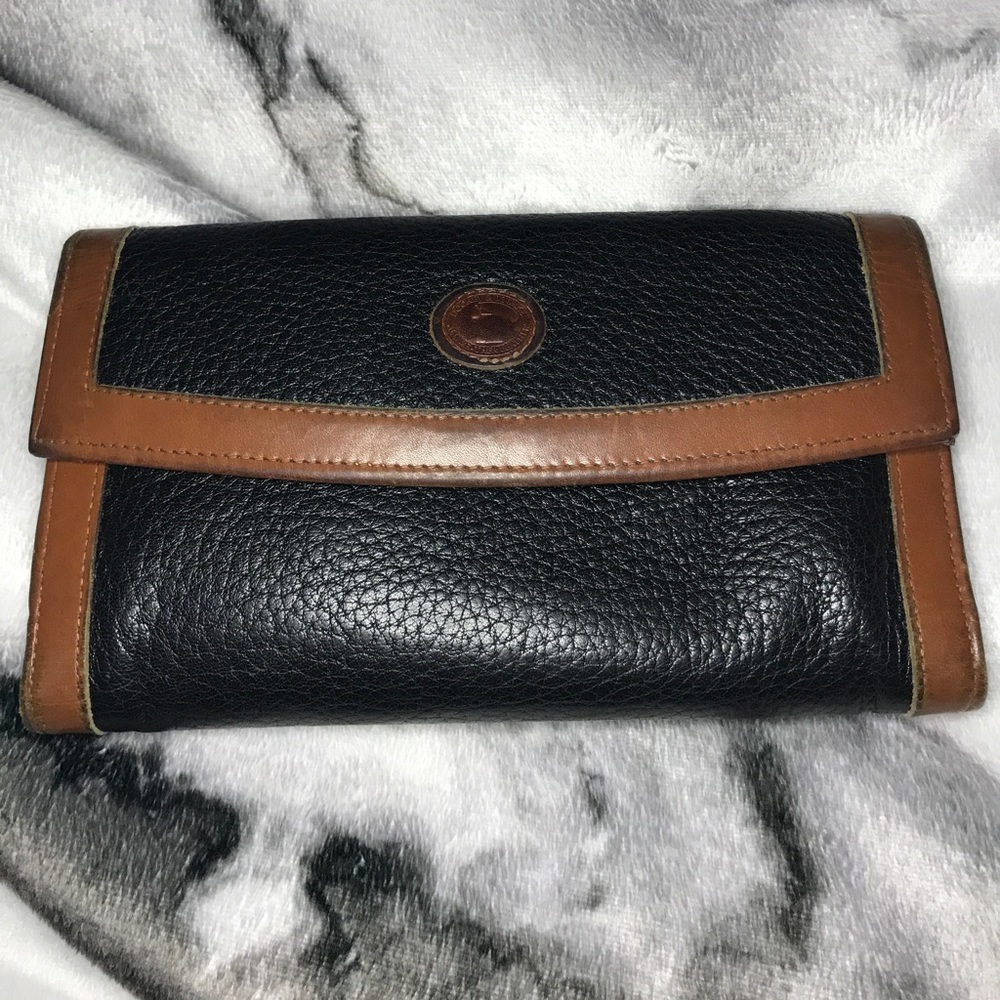 Vintage Dooney and Bourke Wallet