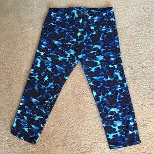 Athleta Chaturanga Capri Size M