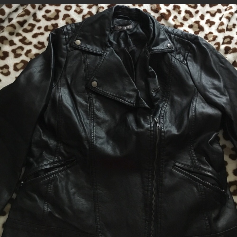leather jacket(Reposhing)